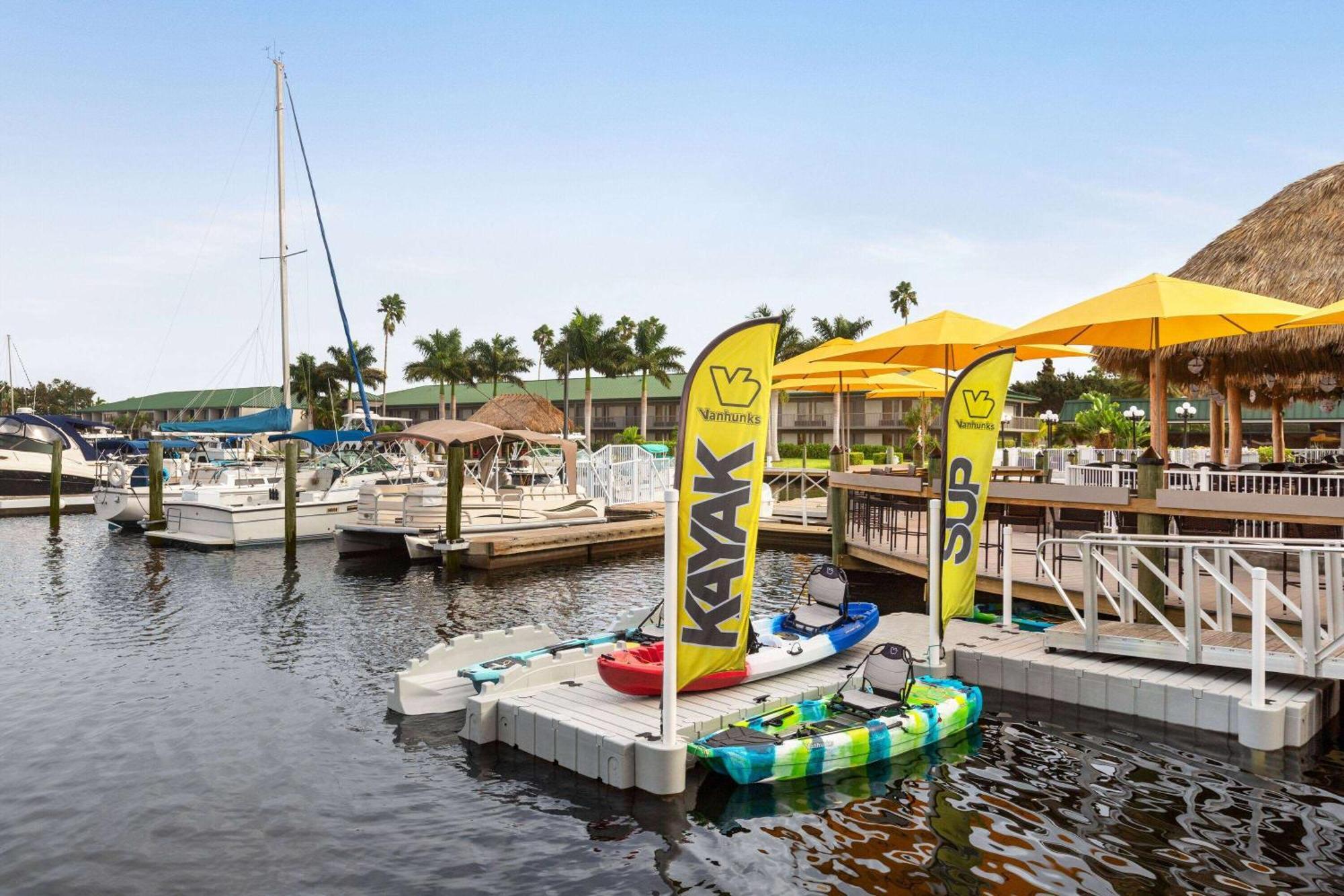 Ramada By Wyndham Sarasota Waterfront Hotel South Bradenton Exterior photo